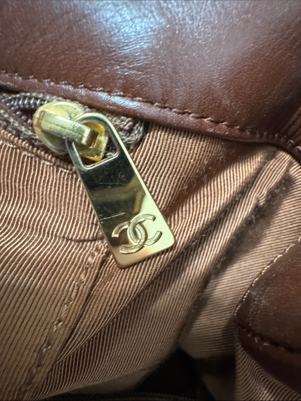 CHANEL Vintage Raffia  Straw Tote with Brown Leather Trim - Picture 12 of 15